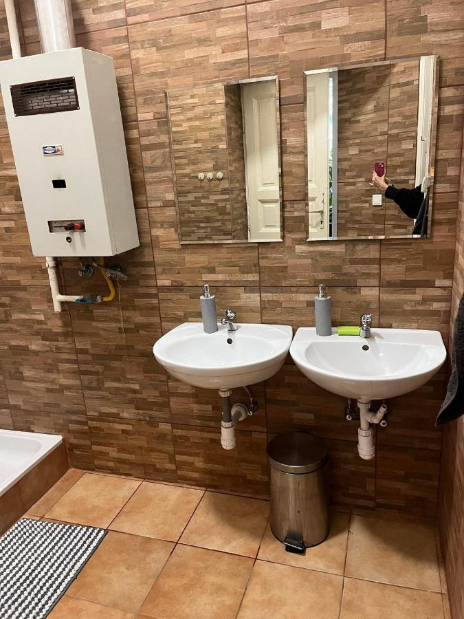 East Point Hostel Budapest Ngoại thất bức ảnh